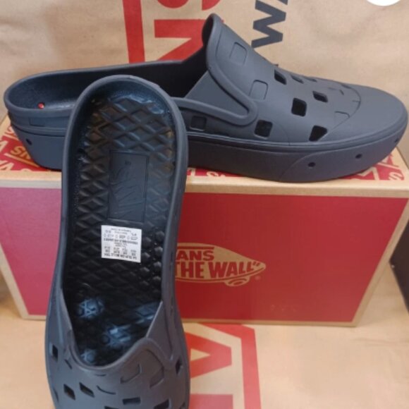 Vans Men\'s 13 Slip On Mule Trek Black VN00005V8BLK New With Tags And Box Label